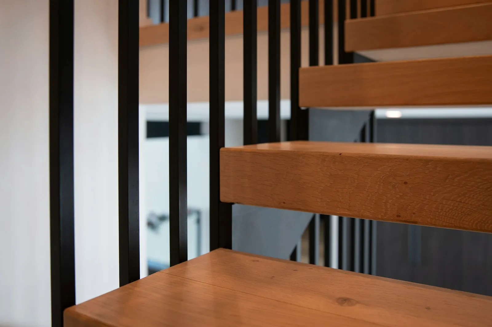 Floating timber staircase with steel balustrade