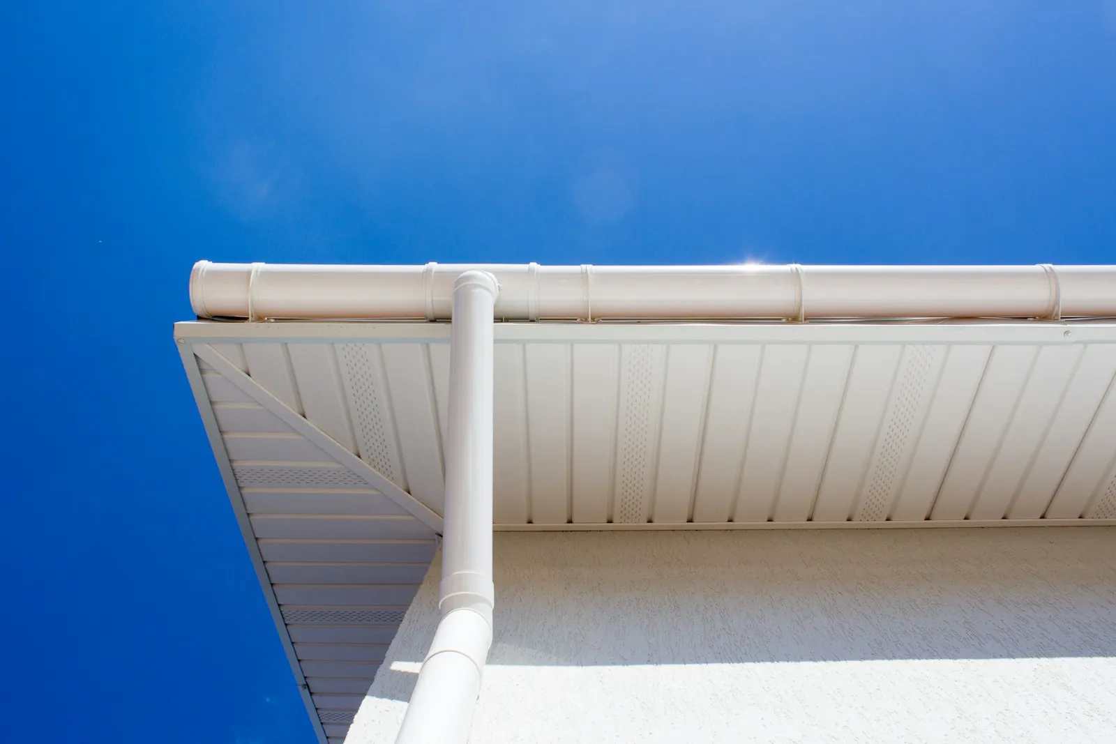 New gutter and downpipe install with leaf guard fitted
